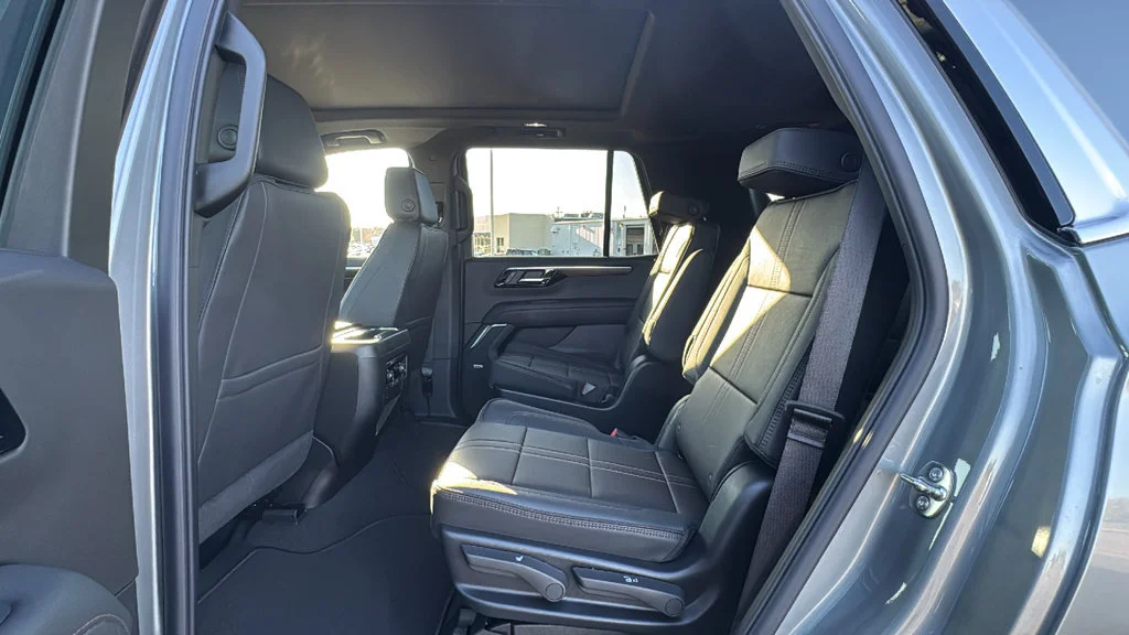 New 2027 Sterling Gray Metallic Chevrolet High Country image 9