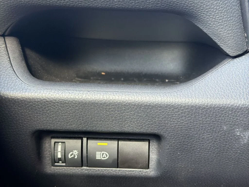 Used 2024 Silver Toyota XLE image 18
