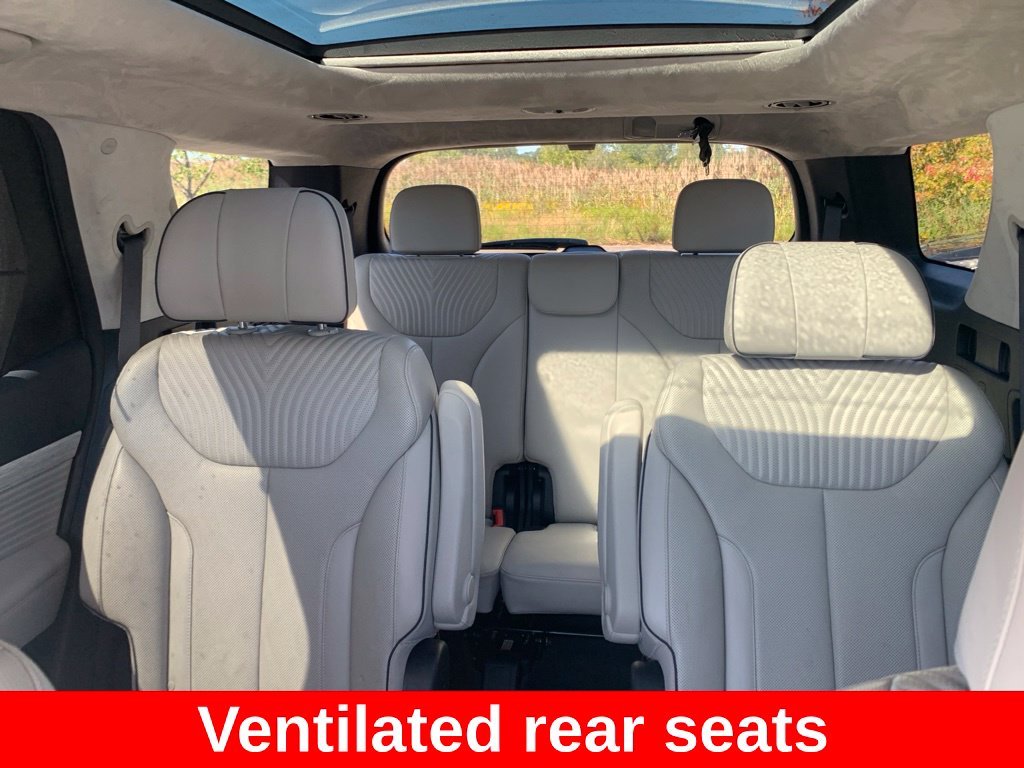 Used 2024 Red Hyundai Calligraphy image 25