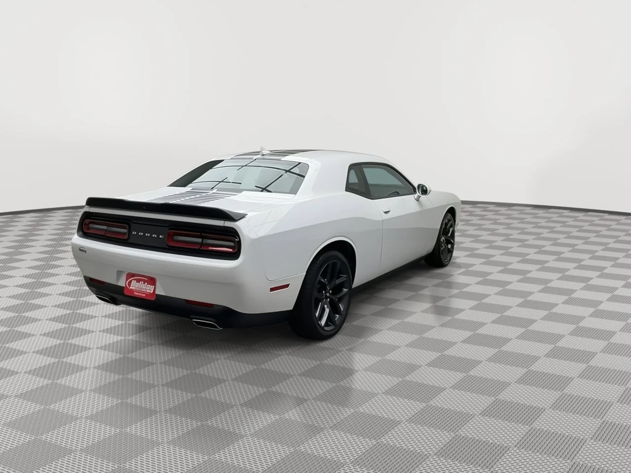 Used 2019 White Dodge SXT image 32