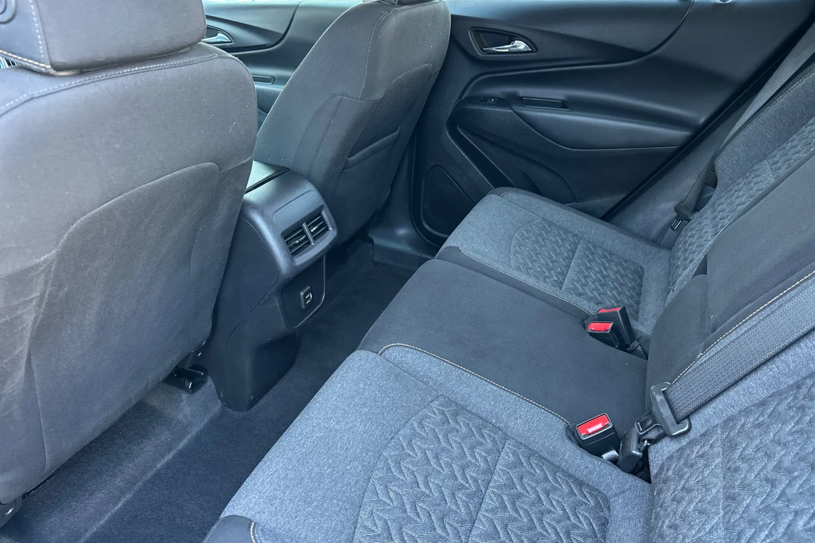 Used 2024 Summit White Chevrolet LT image 13