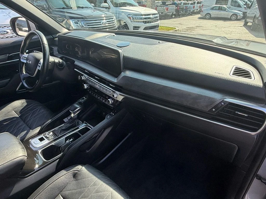 Used 2025 Wolf Gray Kia EX X-Pro image 21