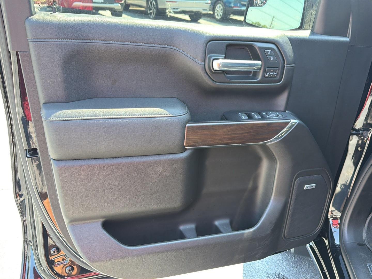 Used 2019 Onyx Black GMC SLT image 16