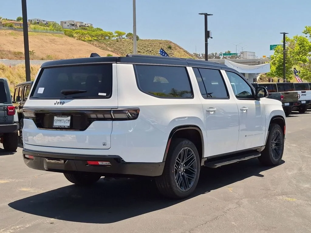 New 2026 Bright White Clear-Coat Exterior Paint Jeep 85th Anniversary Edition image 5