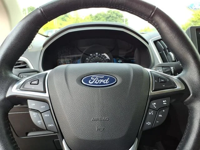 Used 2023 Black Ford SEL image 22