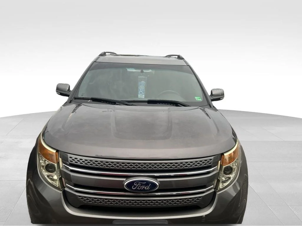 Used 2013 Gray Ford Limited image 10