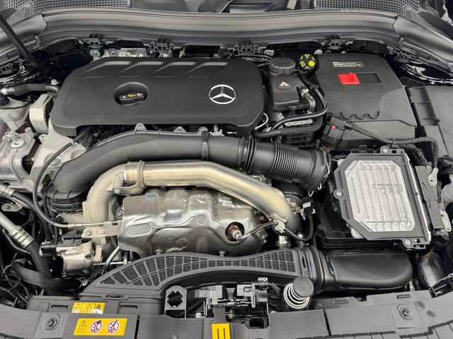New 2026 Cosmos Black Metallic Mercedes-Benz GLA 250 image 15