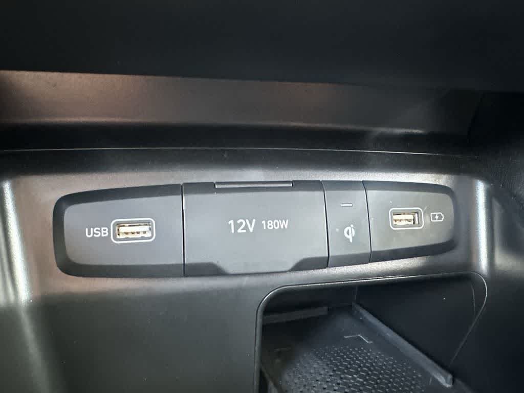 Used 2024 Shimmering Silver Hyundai SEL image 17