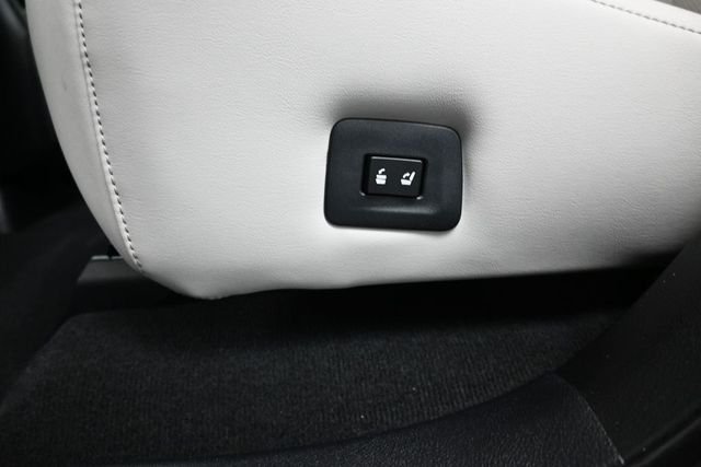 Used 2020 Black Lexus 350 image 18