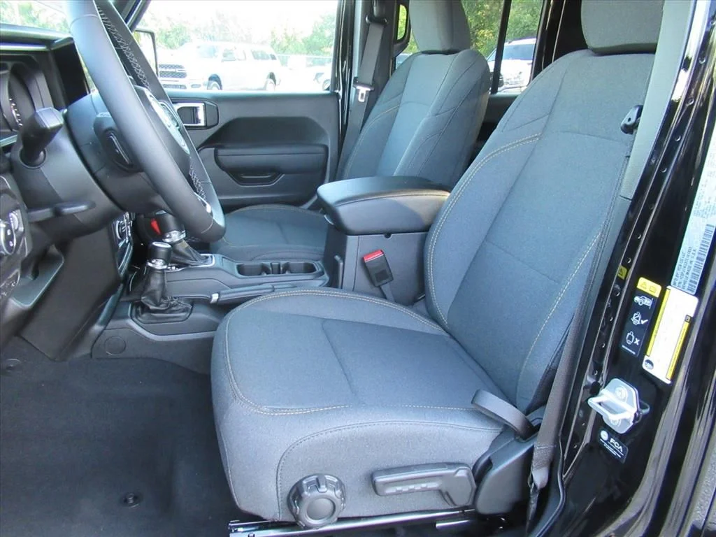 New 2026 Black Clear-Coat Exterior Paint Jeep Sport S image 18