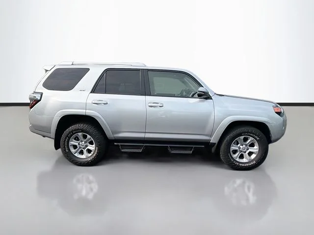 Used 2017 Silver Toyota SR5 Premium image 8