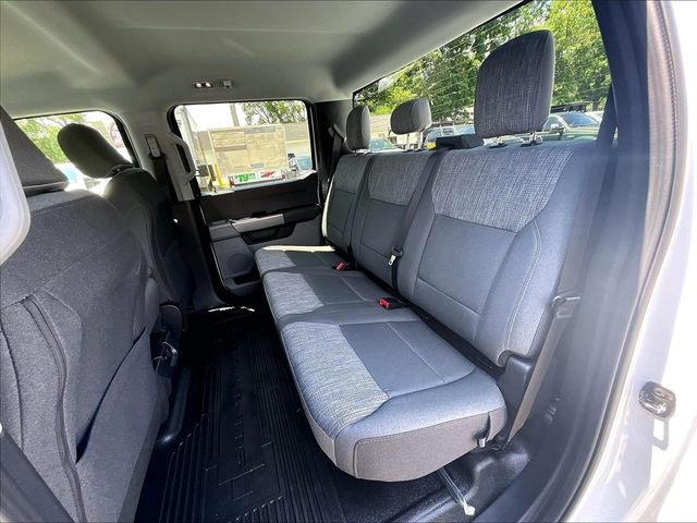 New 2026 Oxford White Ford XLT image 24