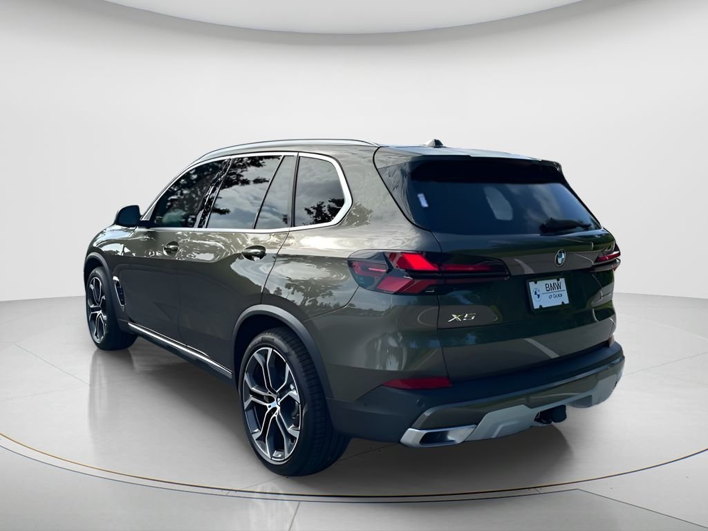 Certified Used 2026 Manhattan Green Metallic BMW xDrive40i image 7