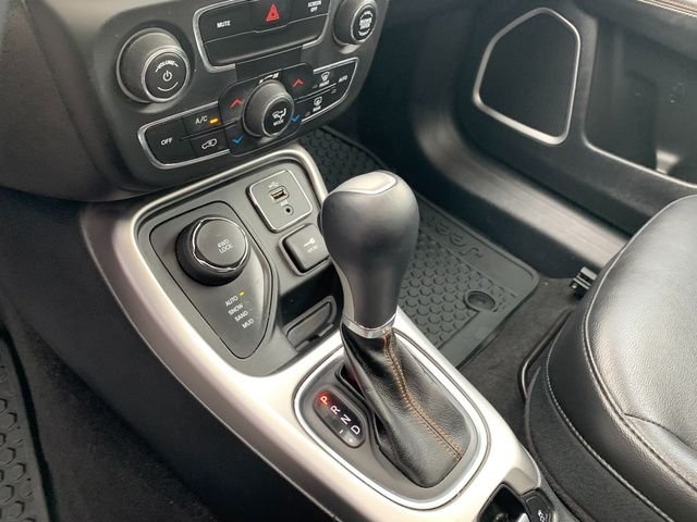 Used 2018 Black Jeep Latitude image 22