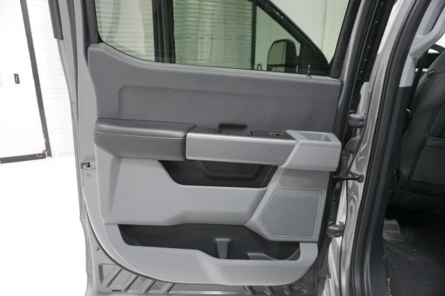Used 2024  Ford XLT image 18