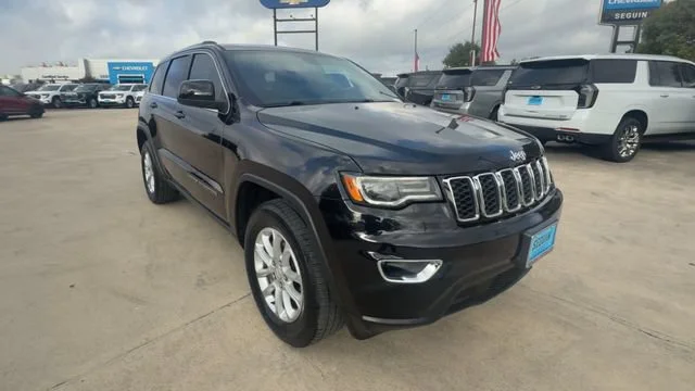 Used 2021 Jeep Grand Cherokee Laredo E with VIN 1C4RJEAG1MC595409 for sale in Seguin, TX