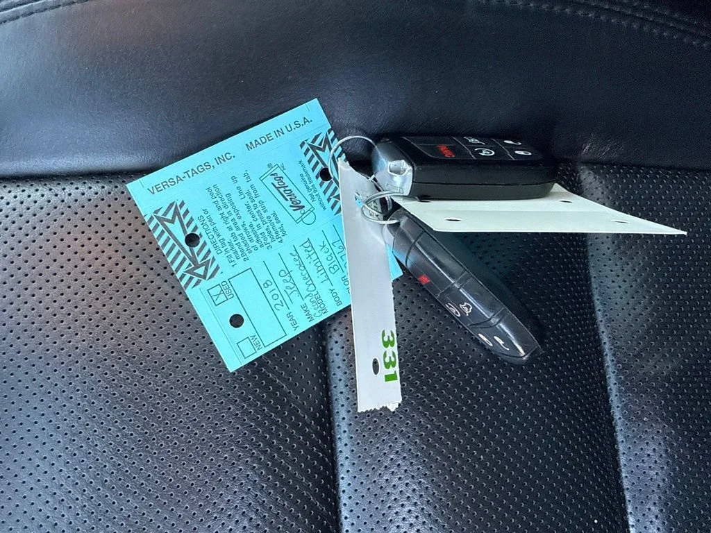 Used 2018  Jeep Limited image 14