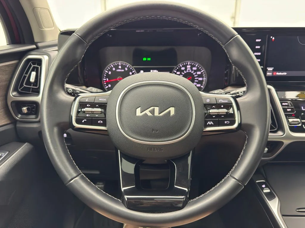 Used 2022 Passion Red Tintcoat Kia S image 18