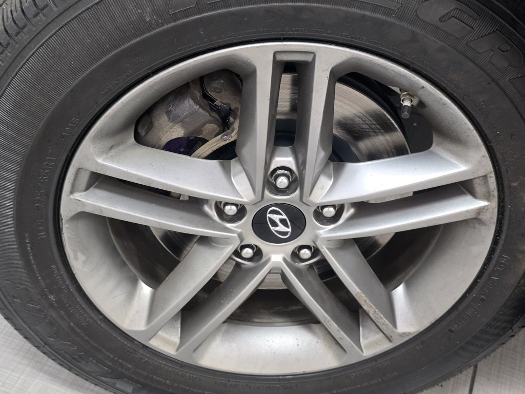 Used 2018 Silver Hyundai 2.4 Base image 7