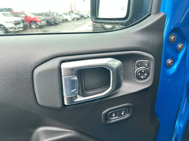 New 2026 Hydro Blue Pearl-Coat Exterior Paint Jeep Willys image 15