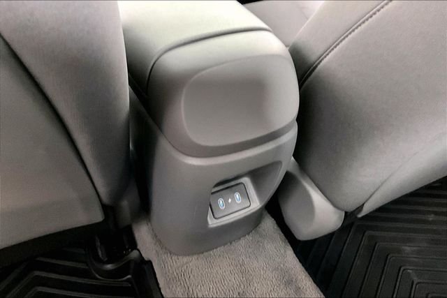 Used 2026 Black Hyundai SE image 9