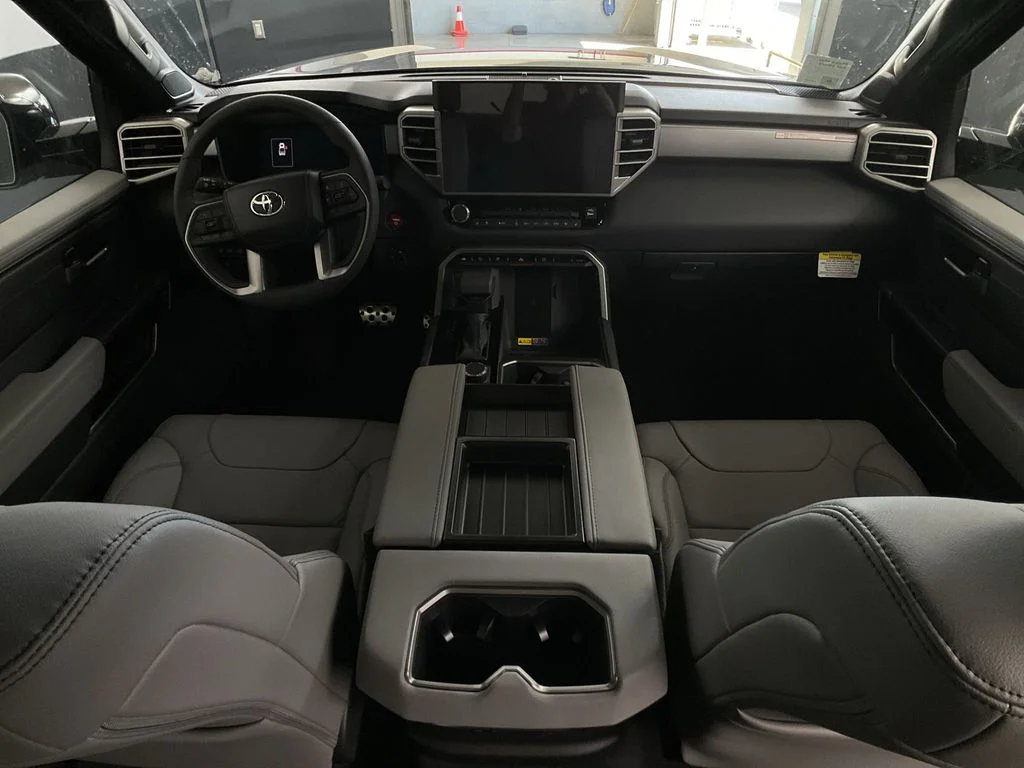 2026 Toyota Tundra Limited - Photo 28