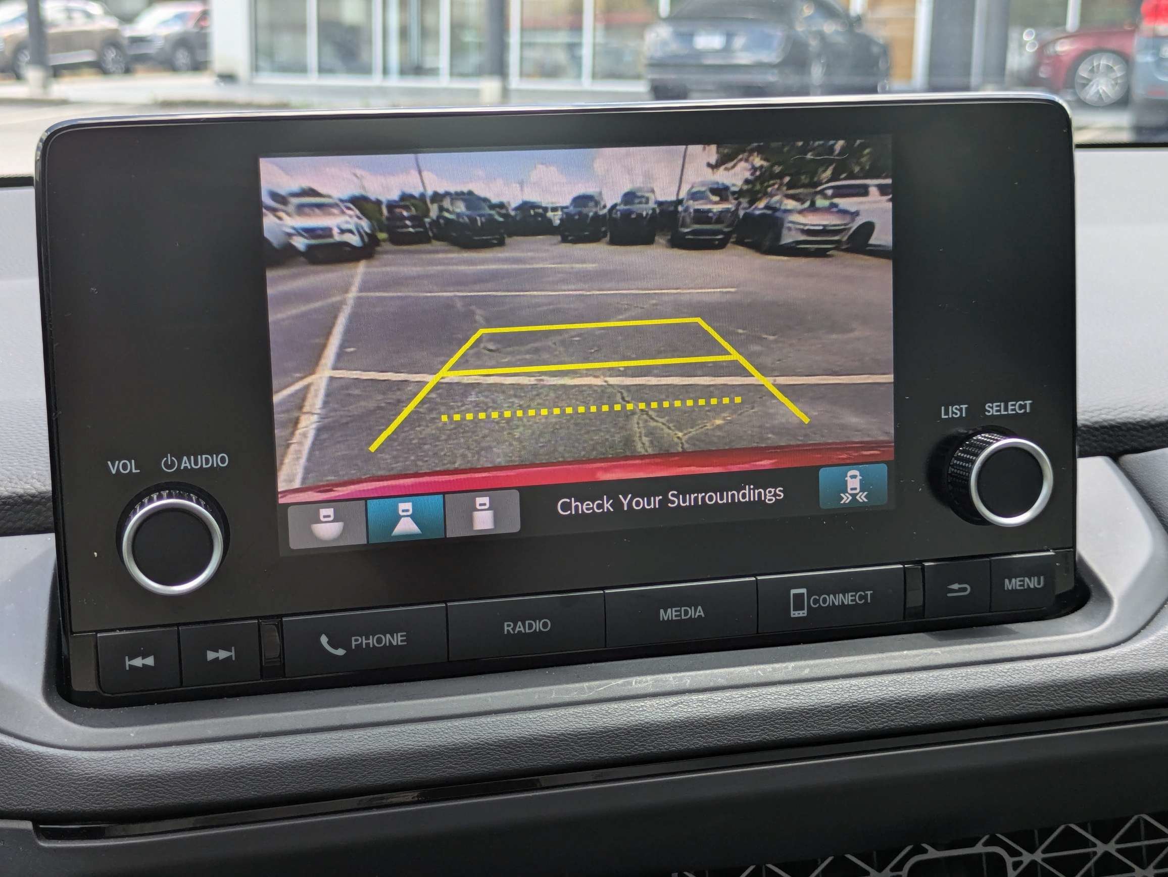 Used 2025  Honda SE image 18