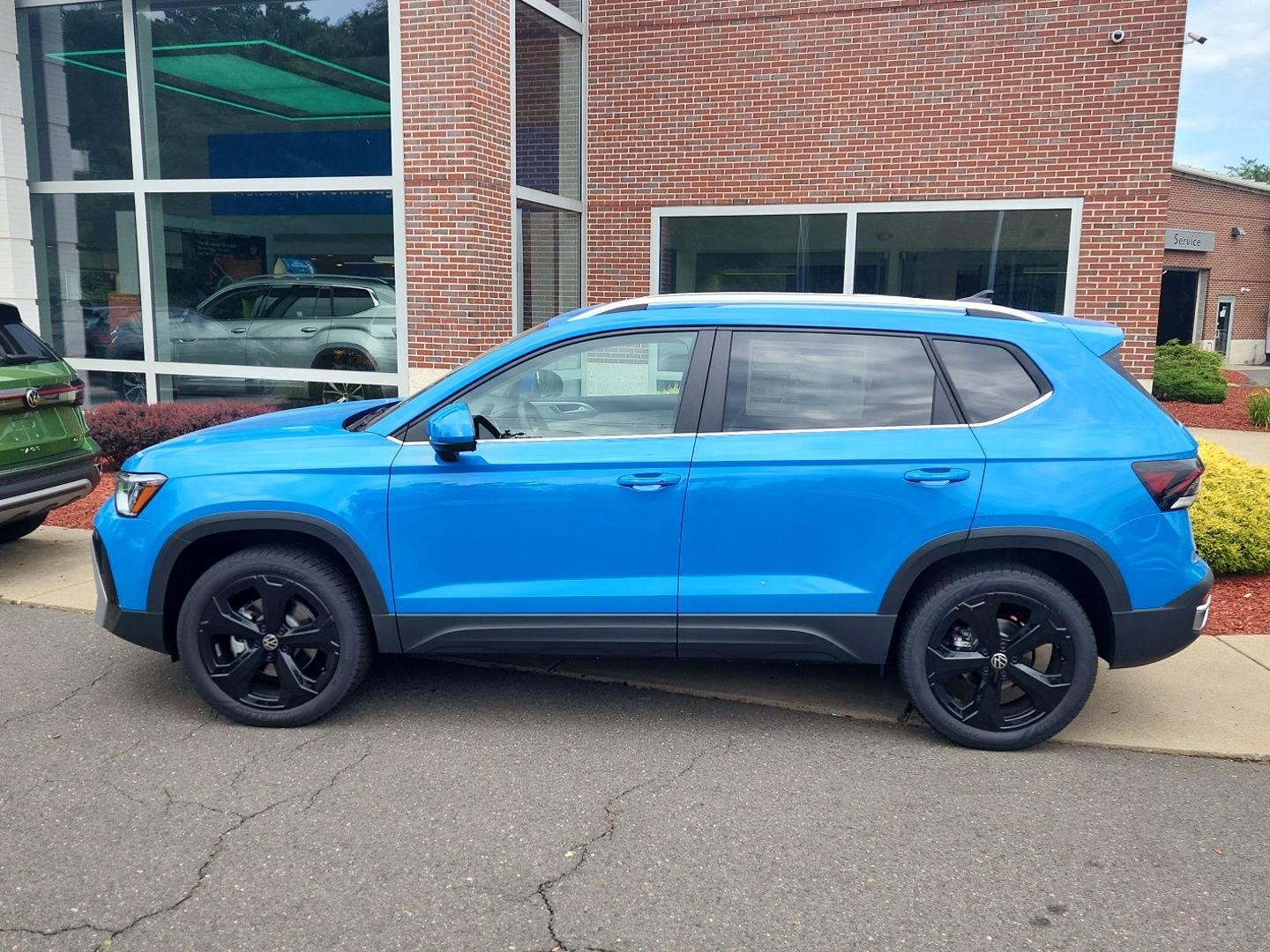 New 2026 Cornflower Blue Volkswagen SEL image 2