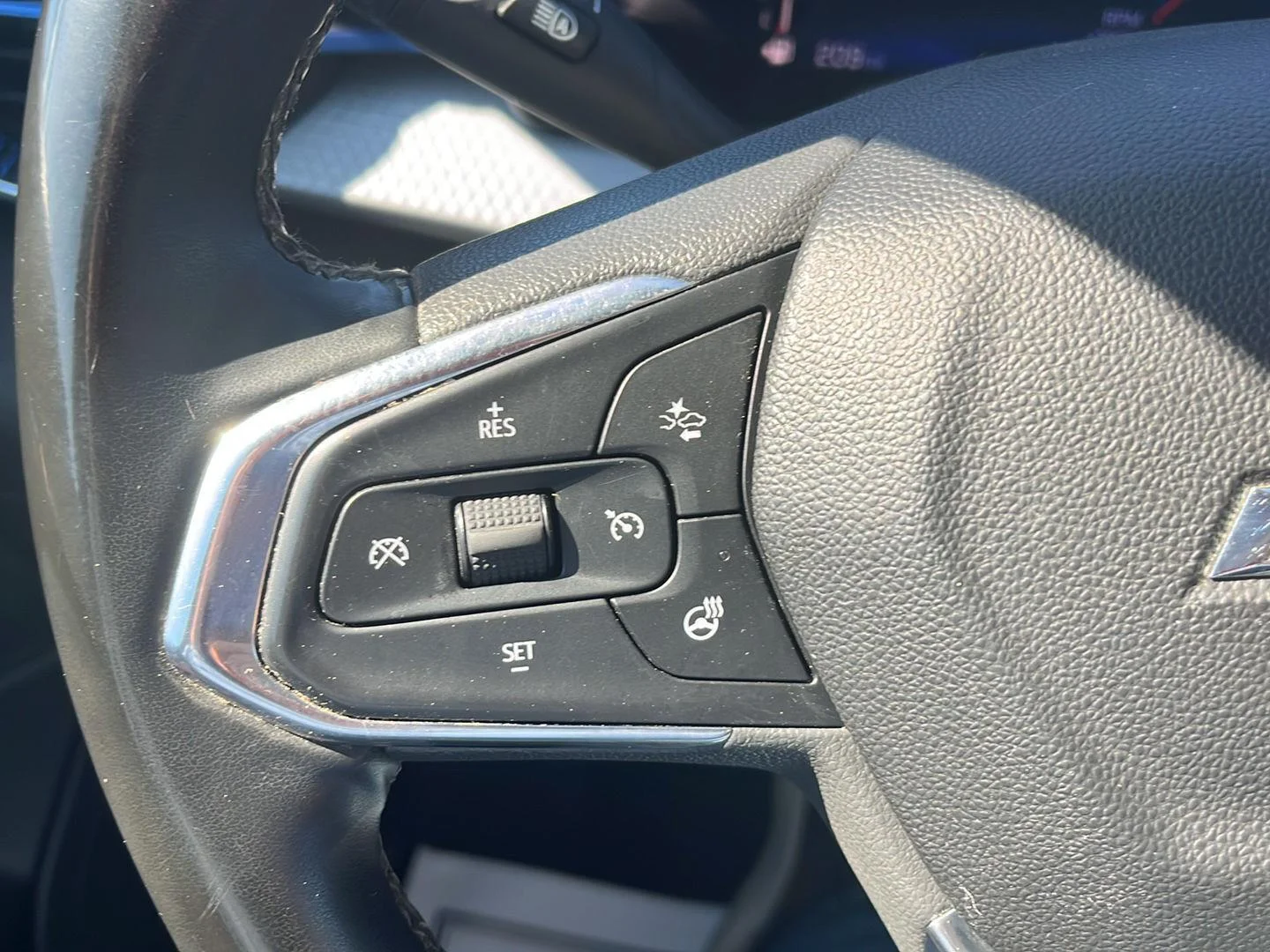 Used 2025 Sterling Gray Metallic Chevrolet LT image 11