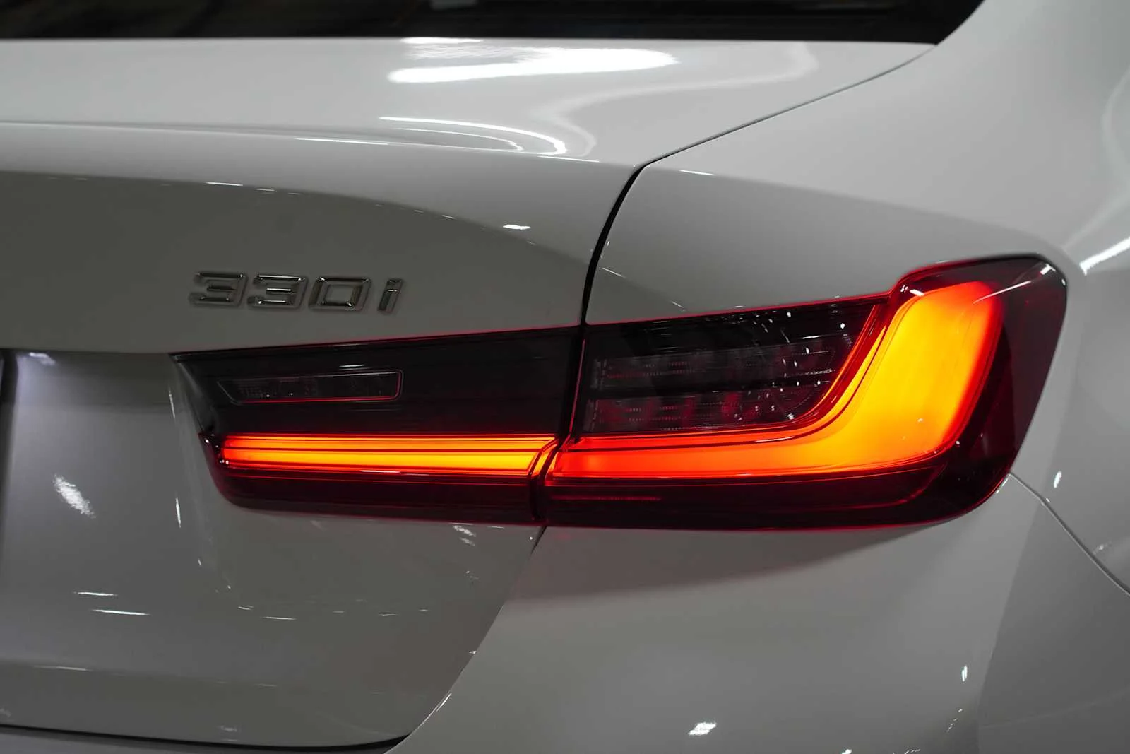 New 2026 Alpine White BMW 330i NA image 6