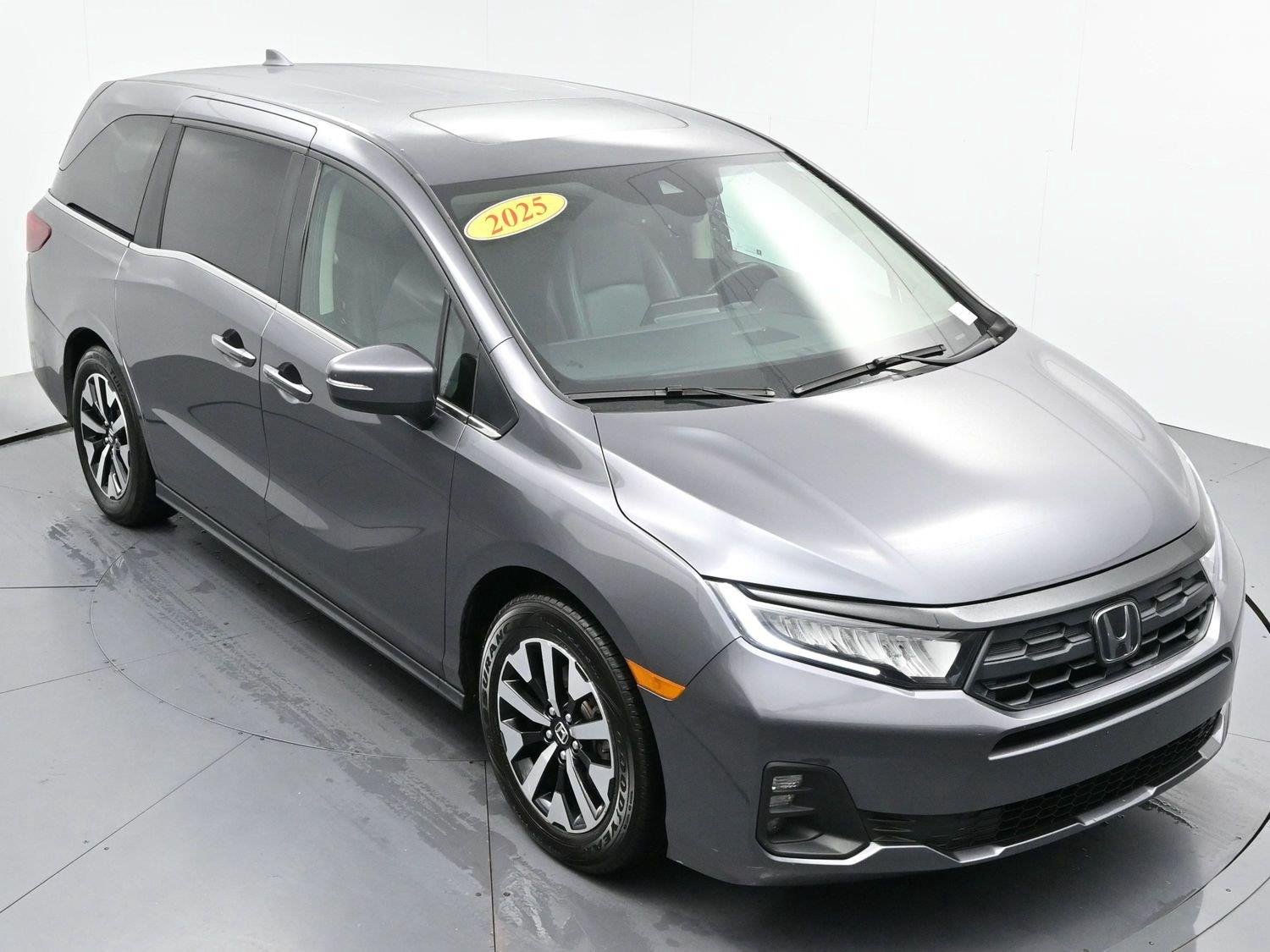 Used 2025  Honda EX-L image 46