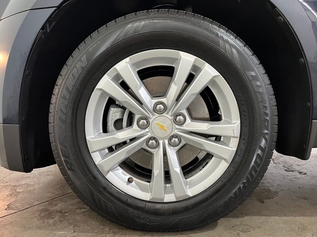 Used 2015 Blue Chevrolet LT image 16