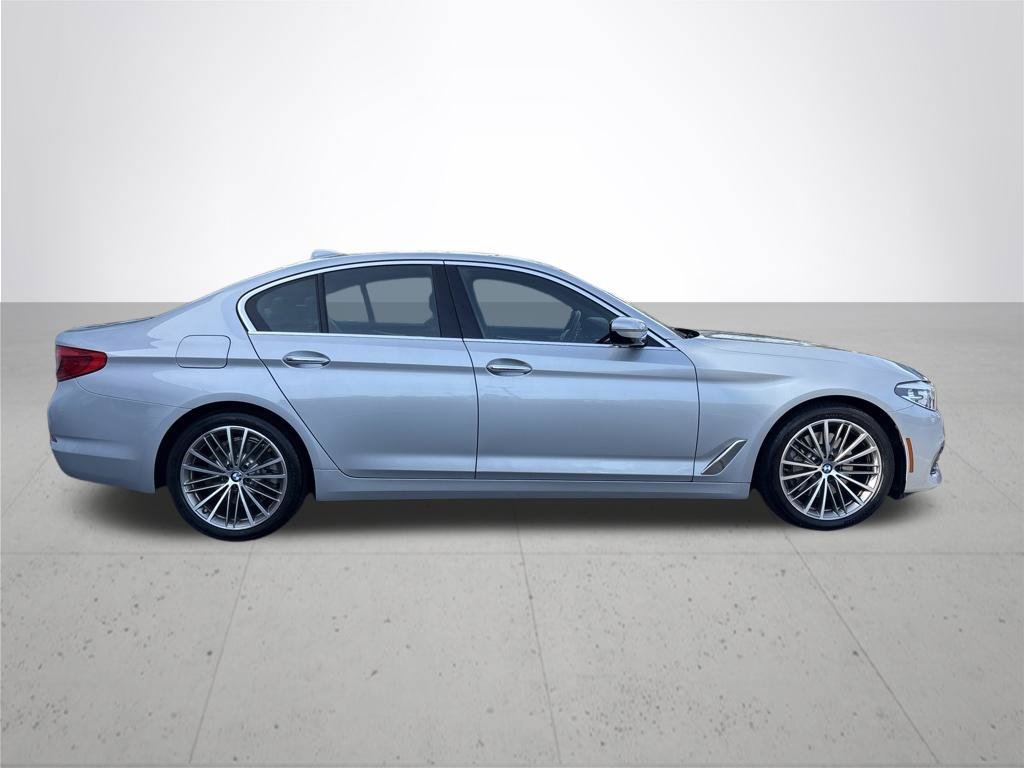 Used 2018 Glacier Silver Metallic BMW 530i xDrive image 6