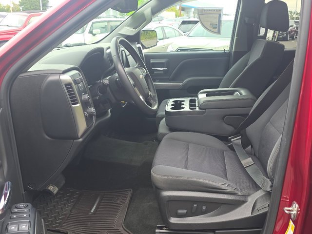 Used 2018 CAJUN RED TINTCOAT Chevrolet LT image 32