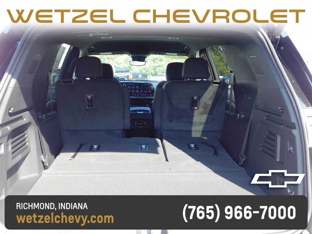 New 2027 Mosaic Black Metallic Chevrolet LT image 25