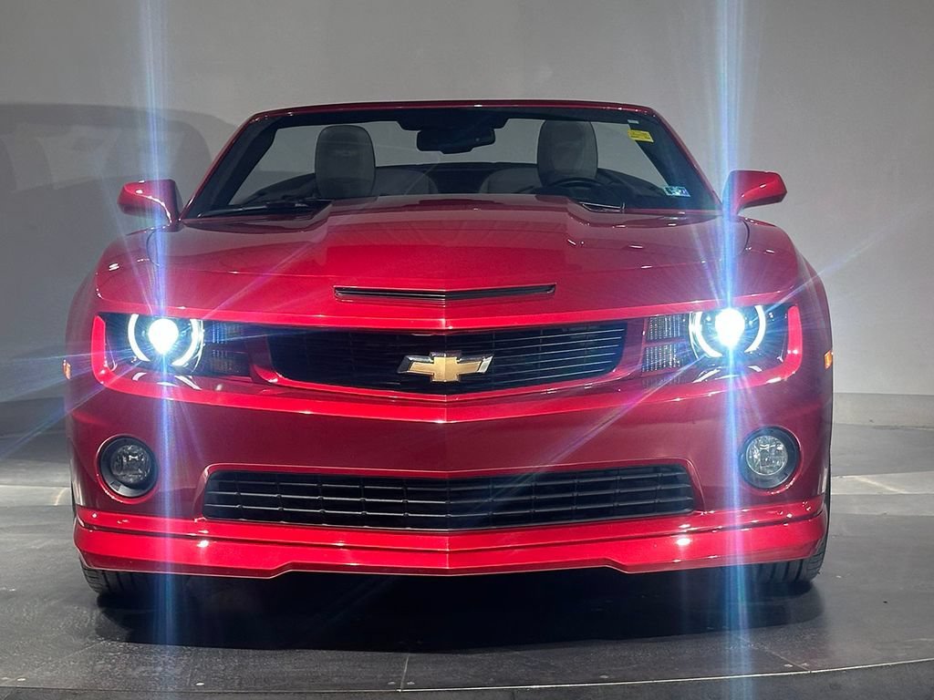 Used 2012 Crystal Red Tintcoat Chevrolet 2SS image 21