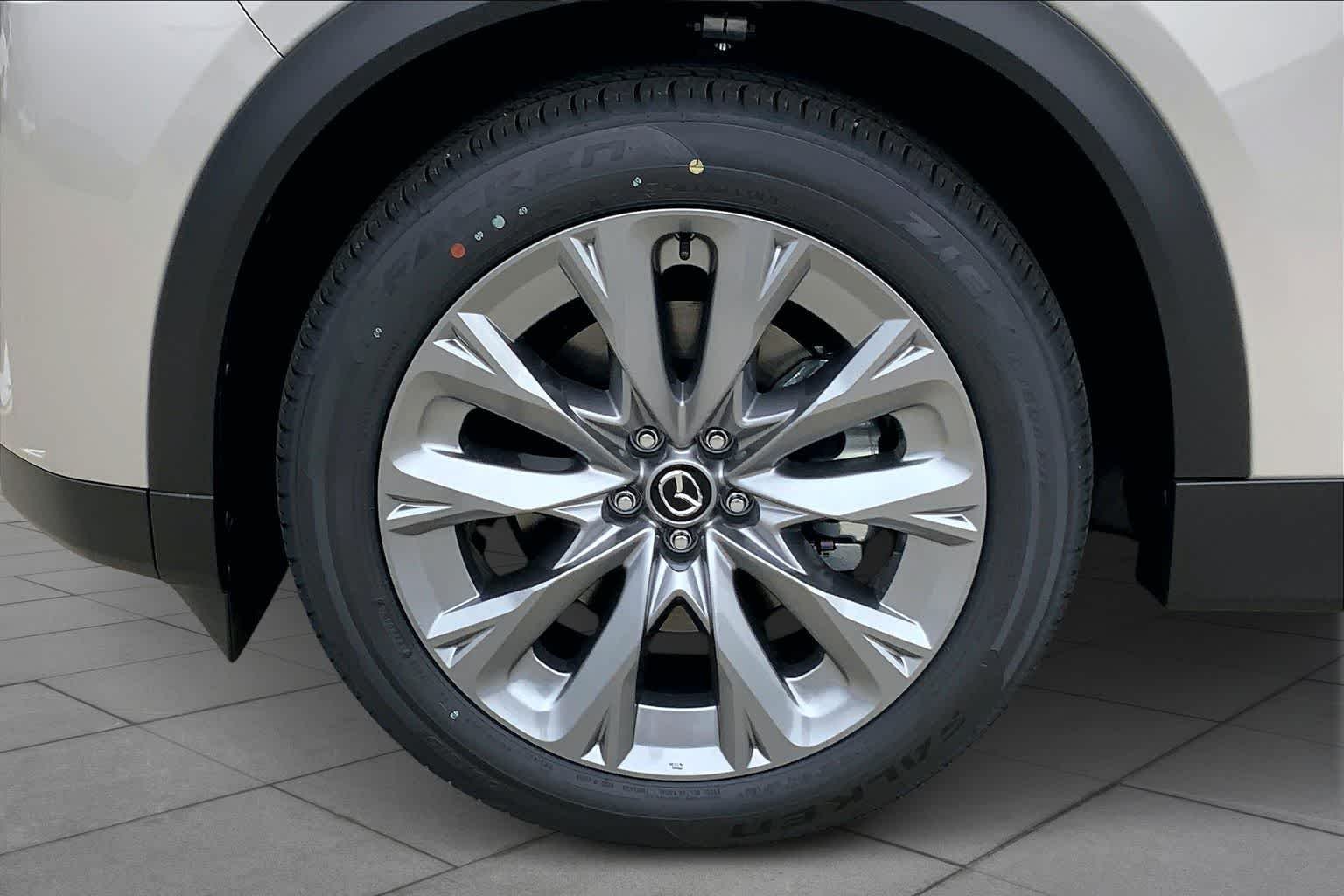 New 2026 Platinum Quartz Metallic Mazda Preferred AWD image 11