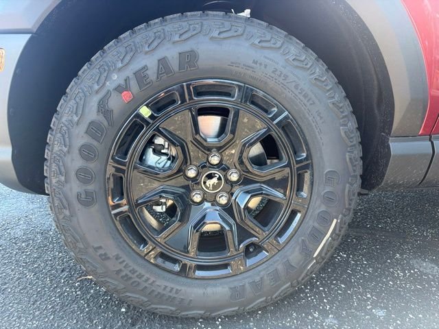 New 2026 Ruby Red Metallic Tinted Clearcoat Ford Badlands® image 10