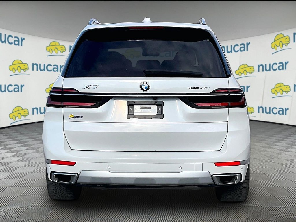 Used 2025 Alpine White BMW xDrive40i image 5