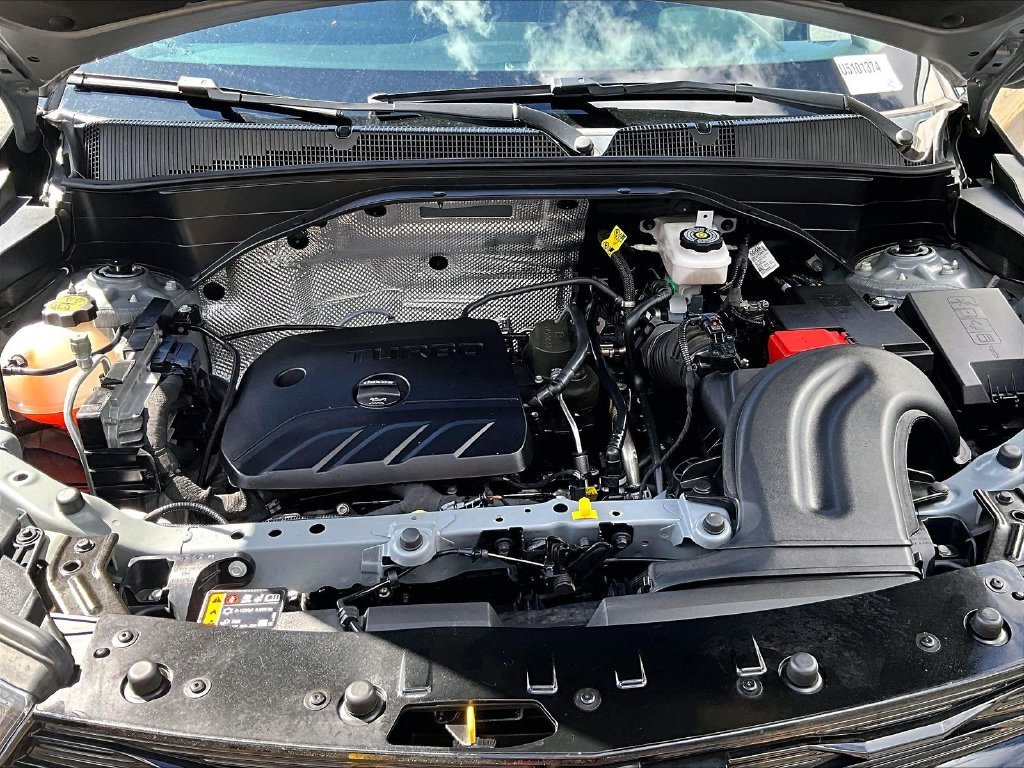 Used 2023 Gray Chevrolet RS image 29