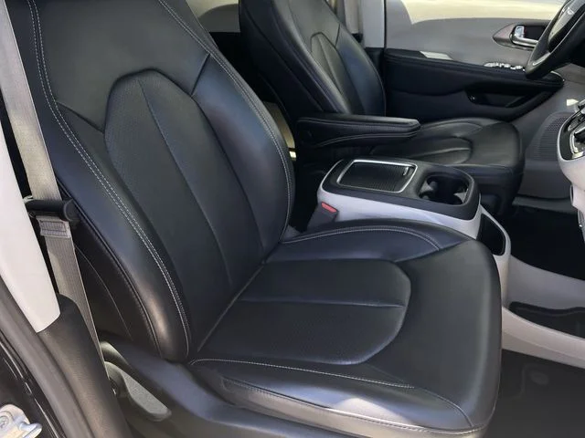 Used 2023 Black Chrysler Touring L image 24
