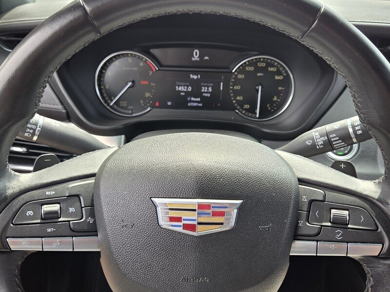 Used 2020 Crystal White CADILLAC FWD 4DR PREMIUM LUXURY image 30