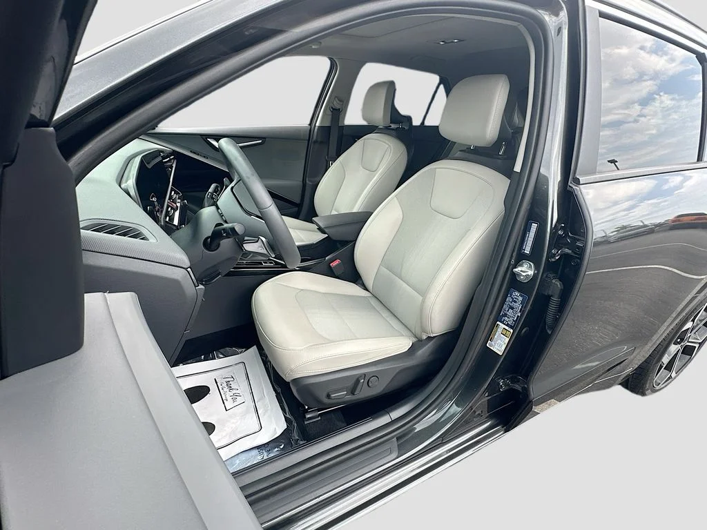 Certified Used 2025 Gray Kia EX Touring image 21