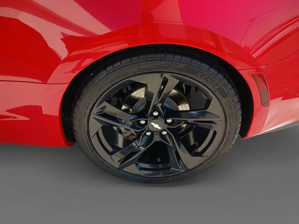 Used 2019 RED HOT Chevrolet 1LT image 8