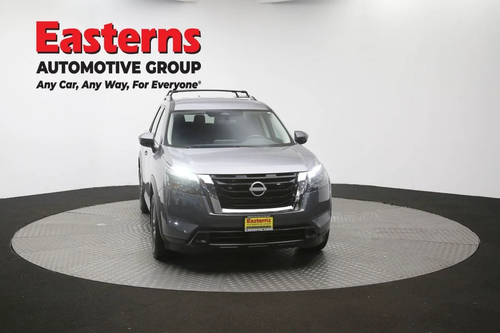Used 2024 Gray Nissan SV image 53