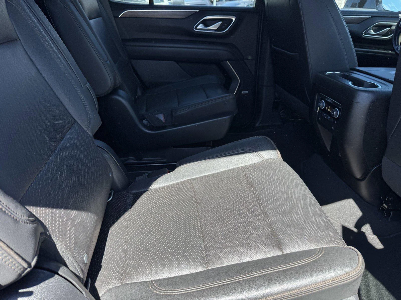 Used 2022 Black Chevrolet High Country image 11