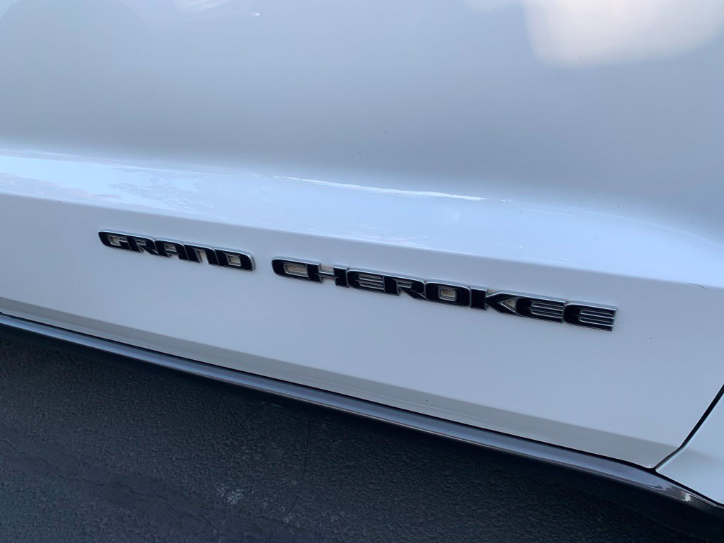 Used 2018 White Jeep Limited image 7