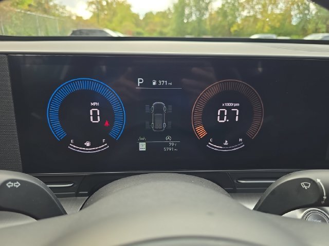 New 2026 White Hyundai SE image 18