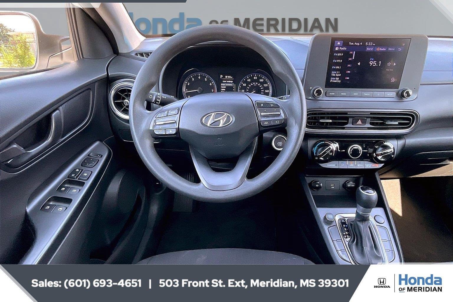Used 2022 Lunar White Hyundai SEL image 5