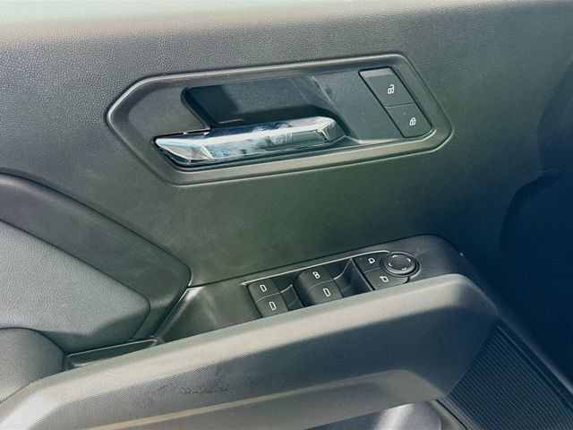 New 2026 Summit White Chevrolet LT image 19